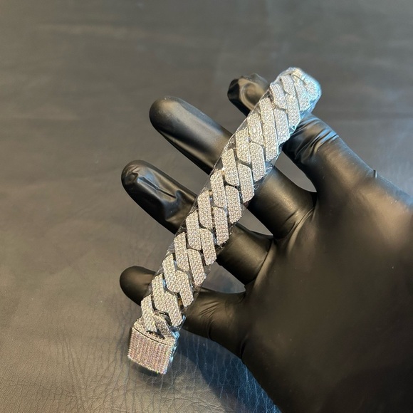Brand New 20mm 3 Row Silver Cuban Bracelet Fits 7.5 InchVVS1 Moissanite